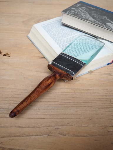 Brush Magnifier
